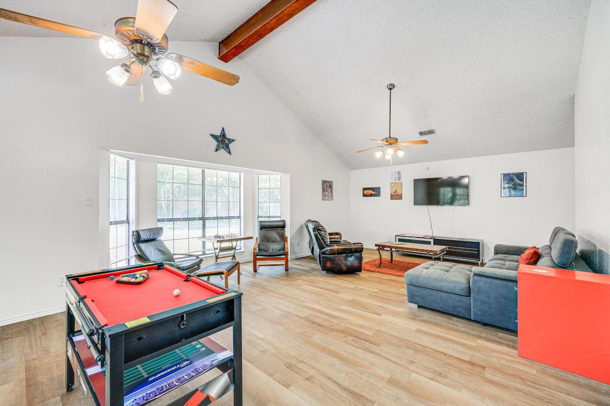 Spacious San Antonio Home Google Fiber, Game Room Exterior foto